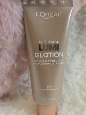 L'Oreal True Match Lumi Glotion - Champagne Peach Glow